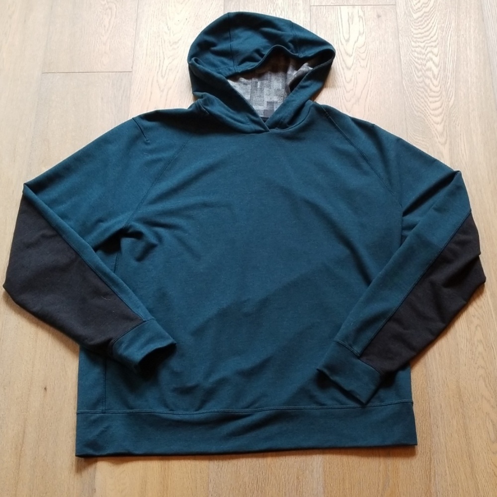 Men's Lululemon hoodie